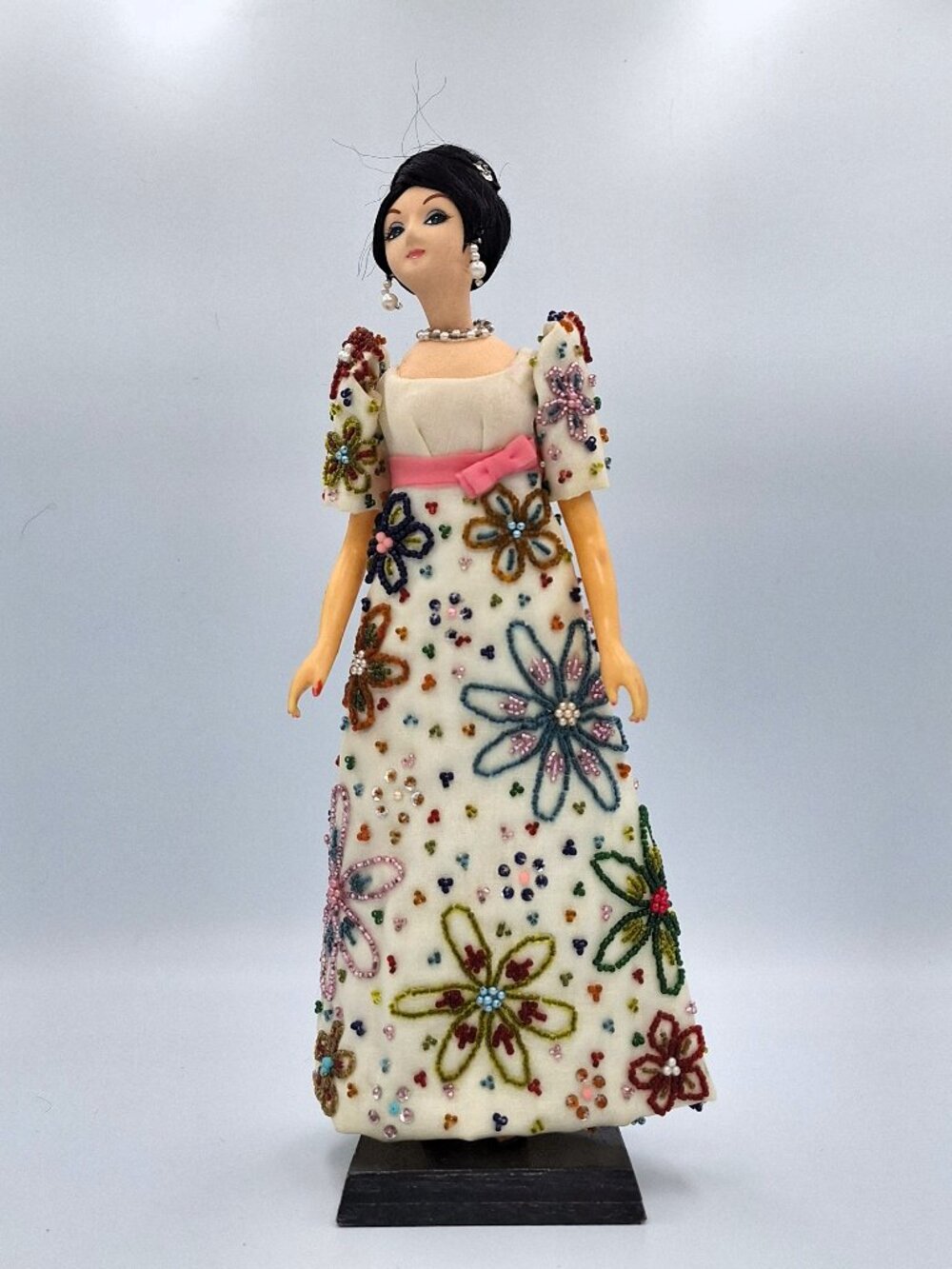 Vintage mid century Filipiniana souvenir doll 12"